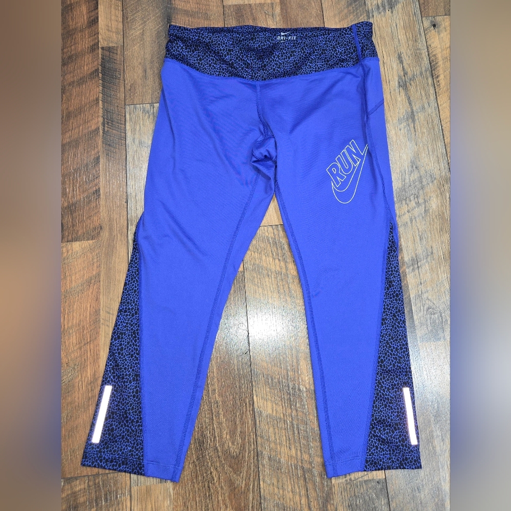 Nike Women's Dri-Fit Cropped Leggings